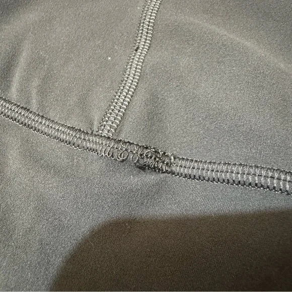 134. Lululemon Align High Rise Crop 17" in Graphite Grey - Picture 10 of 11